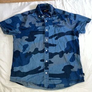 Blue gray camo men’s size medium Button Down short sleeve Shirt